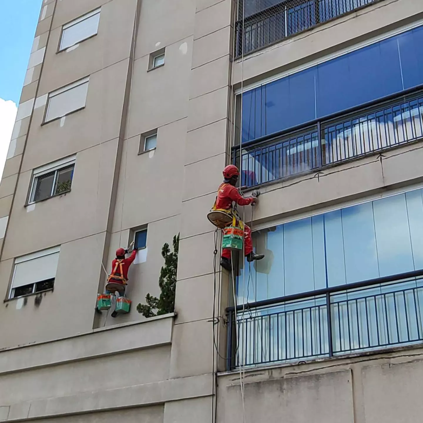 Soluções completas para a recuperação de Fachadas.